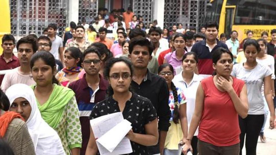 NEET 2017 admit cards issued, download them here