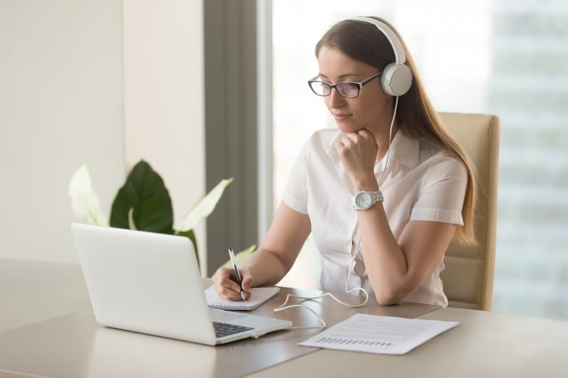 Making the Change: EY Takes a Popular In-Person Course Online