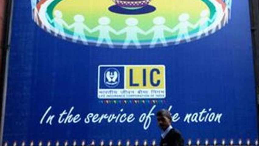 Sarkari naukari 2019: LIC on massive recruitment drive! 8581 jobs on offer – Here’s how to apply