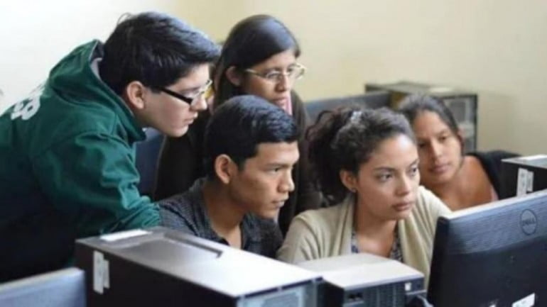 AP Govt recruitment 2019: 7966  post for Junior Lineman